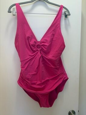 FEELINGIRL DEEP V METAL RING RUCHED SCULPTING SWIMSUIT Size 2X